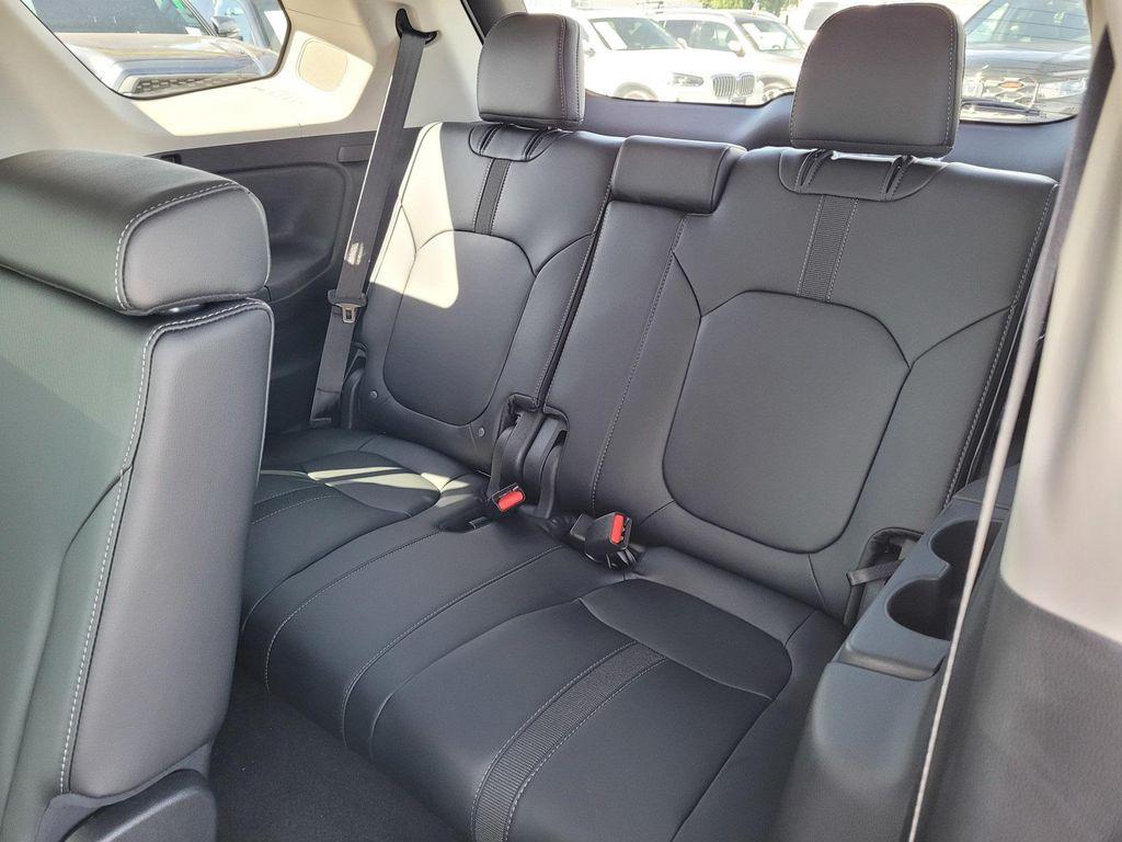 new 2025 Honda Pilot car, priced at $51,305