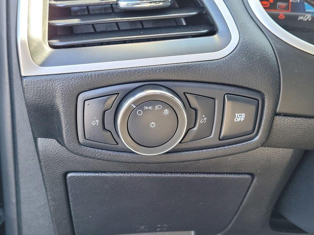 used 2021 Ford Edge car, priced at $17,888