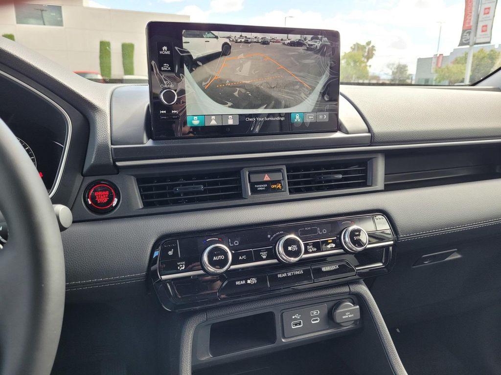 new 2025 Honda Pilot car, priced at $51,350