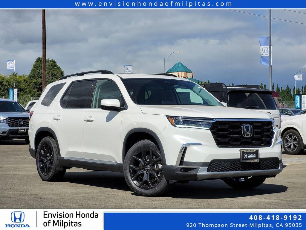 new 2025 Honda Pilot car, priced at $51,350