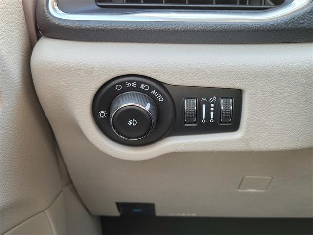 new 2024 Chrysler Pacifica car, priced at $53,991