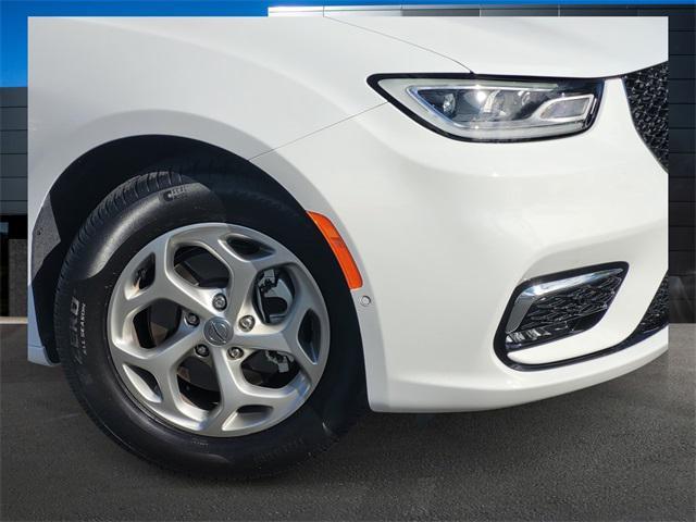 new 2024 Chrysler Pacifica car, priced at $53,991