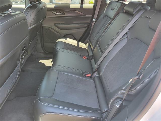 new 2025 Jeep Grand Cherokee car, priced at $46,930