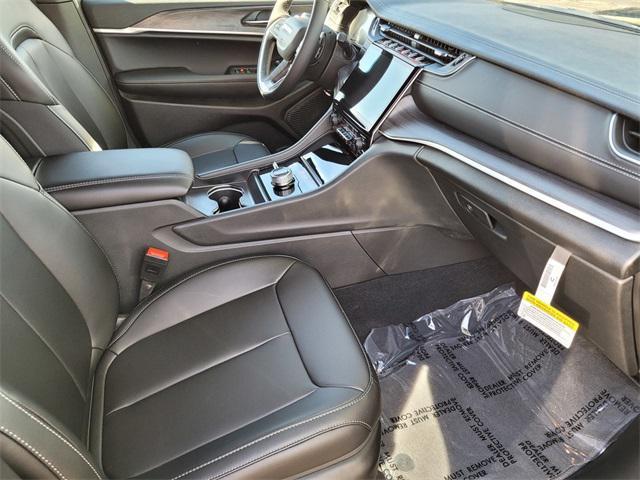 new 2025 Jeep Grand Cherokee L car, priced at $50,728