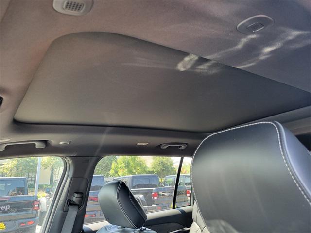new 2024 Jeep Grand Cherokee L car, priced at $65,385
