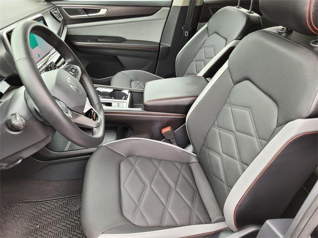 used 2024 Volkswagen Atlas car, priced at $34,888