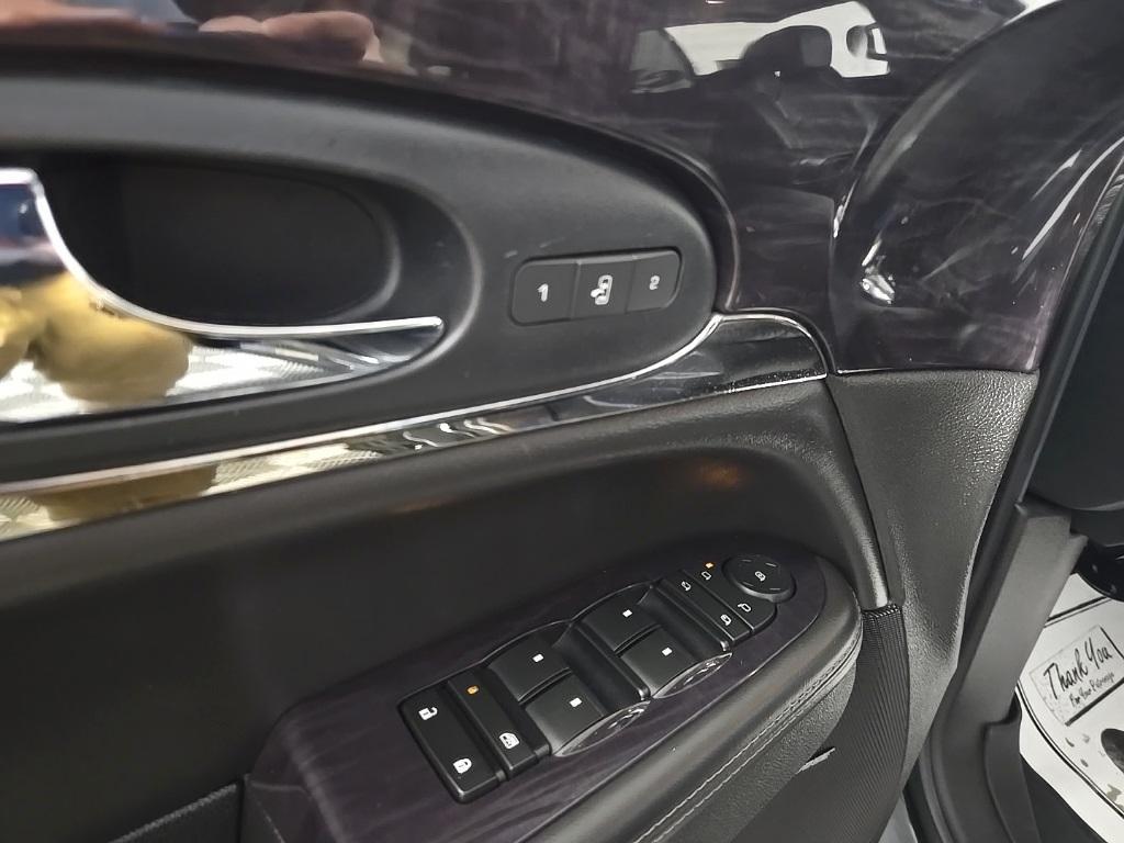 used 2015 Buick Enclave car, priced at $8,998