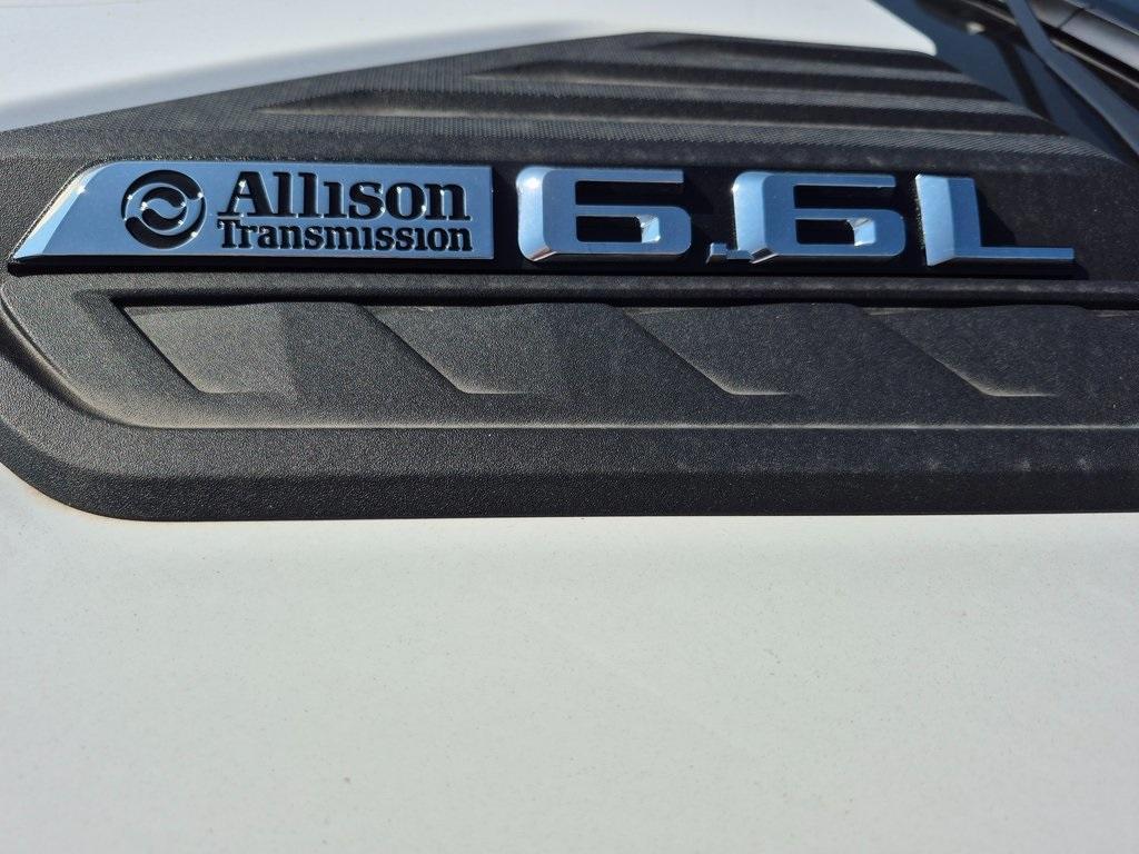 new 2025 Chevrolet Silverado 3500 car, priced at $51,618