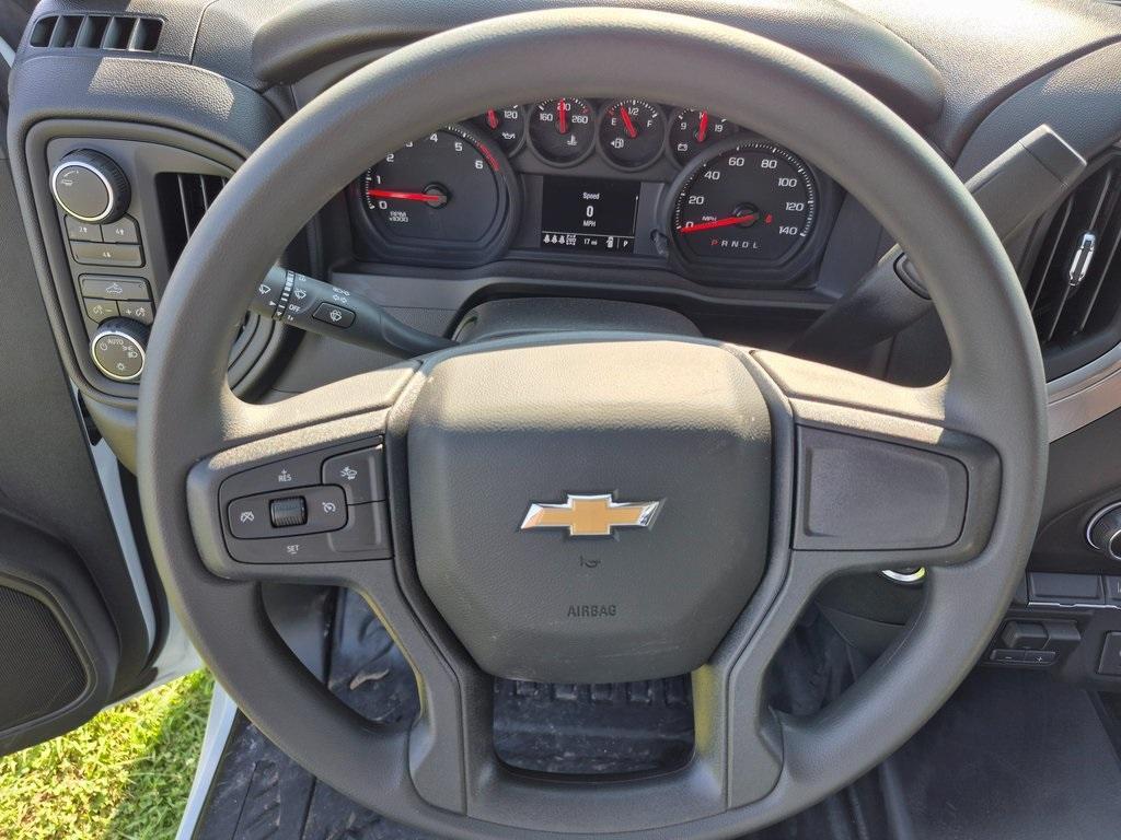 new 2025 Chevrolet Silverado 3500 car, priced at $51,618