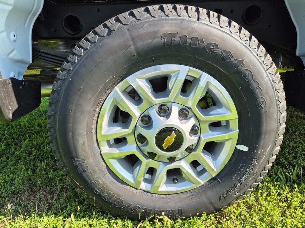 new 2025 Chevrolet Silverado 3500 car, priced at $51,618