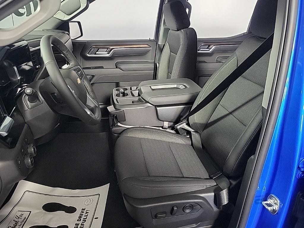 new 2025 Chevrolet Silverado 1500 car, priced at $50,955