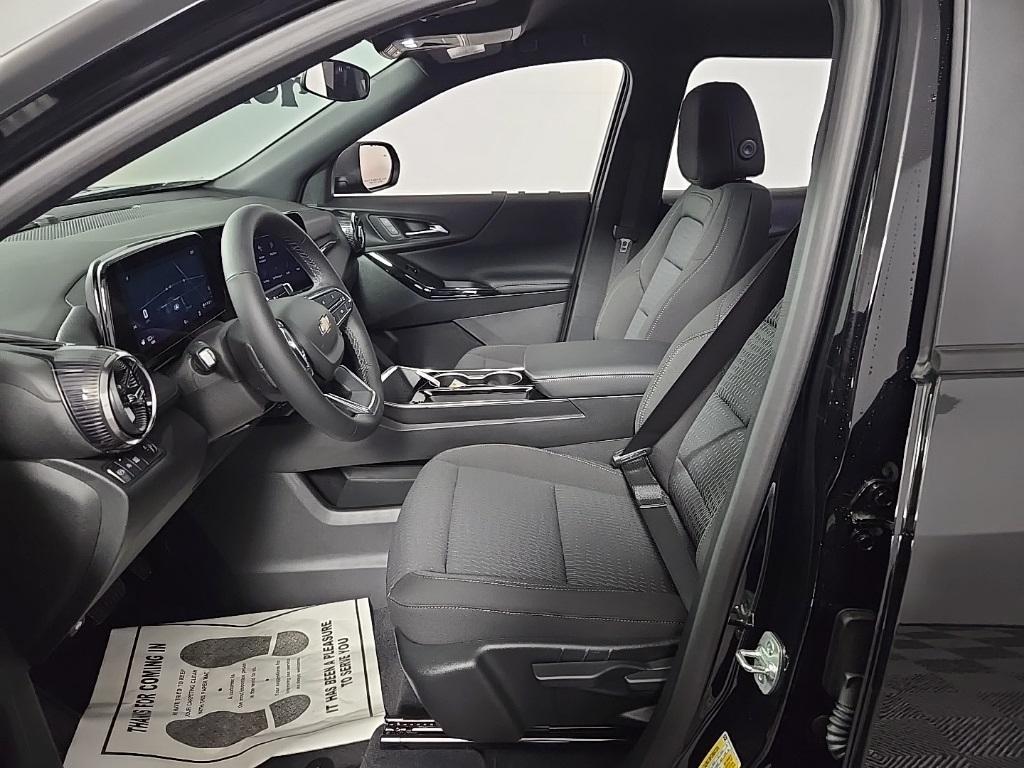 new 2025 Chevrolet Equinox car, priced at $29,995