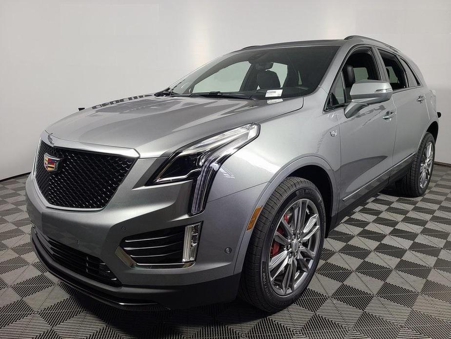 new 2025 Cadillac XT5 car, priced at $62,475