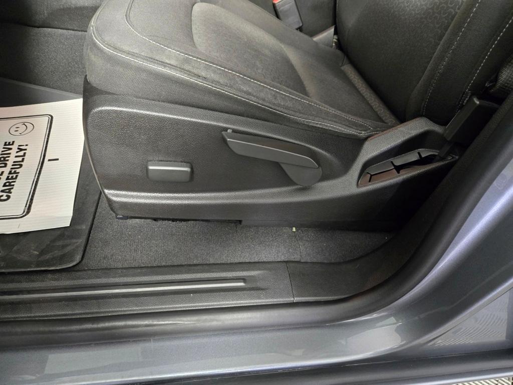 used 2021 GMC Canyon car, priced at $32,998