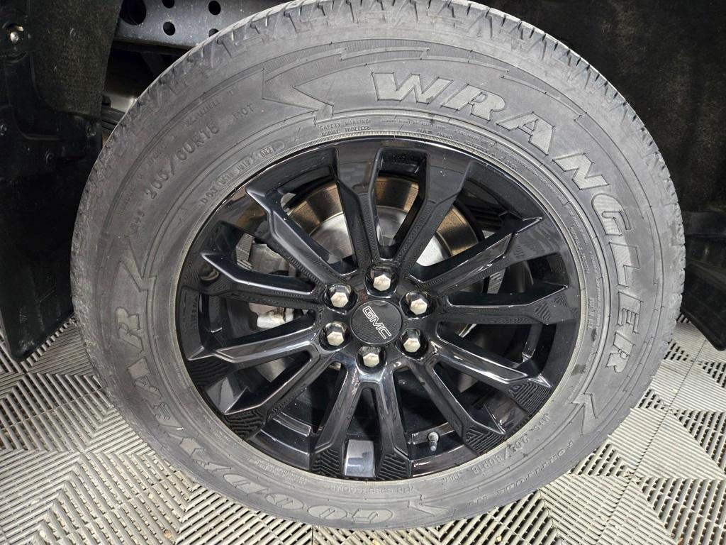 used 2021 GMC Canyon car, priced at $32,998