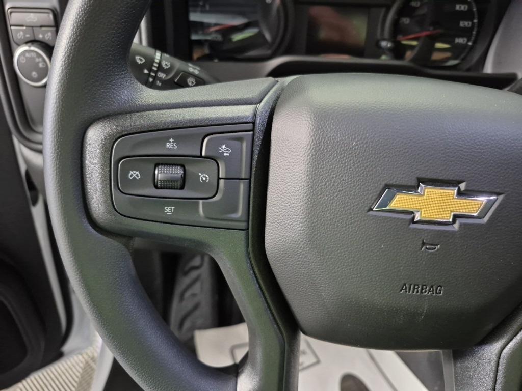 new 2025 Chevrolet Silverado 1500 car, priced at $40,870