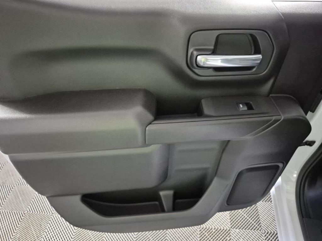 new 2025 Chevrolet Silverado 1500 car, priced at $40,870