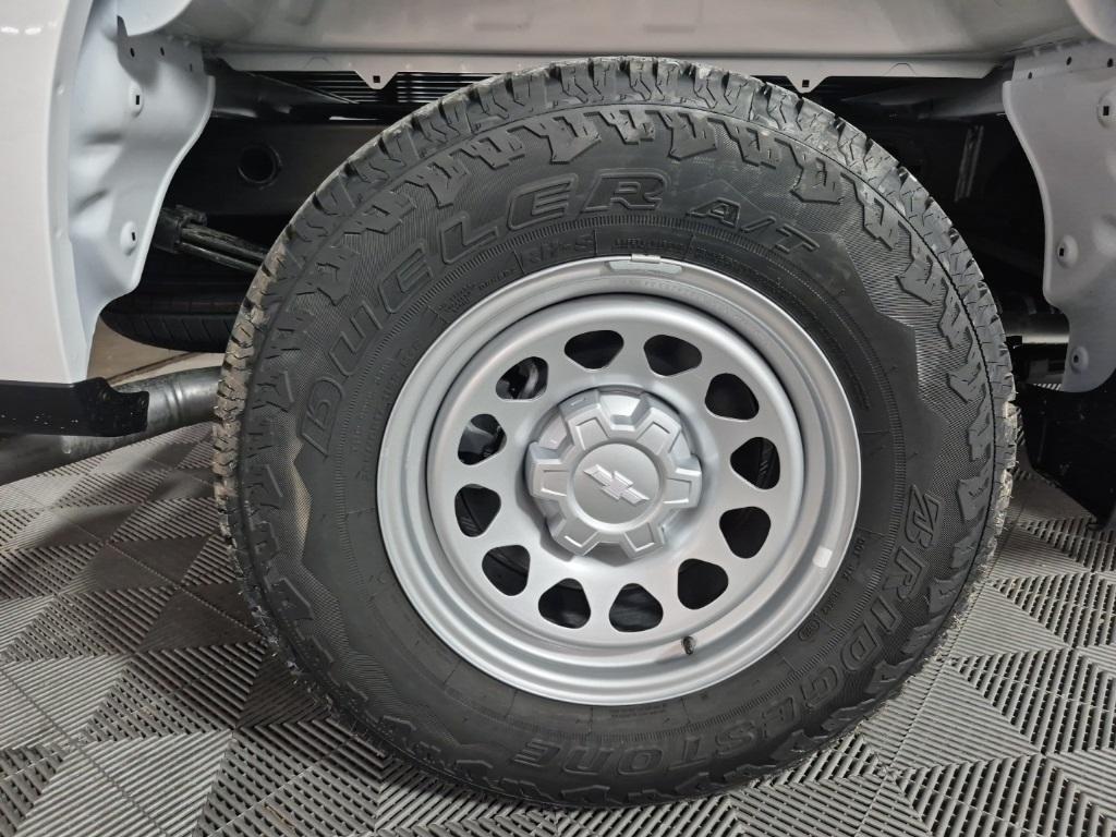 new 2025 Chevrolet Silverado 1500 car, priced at $40,870