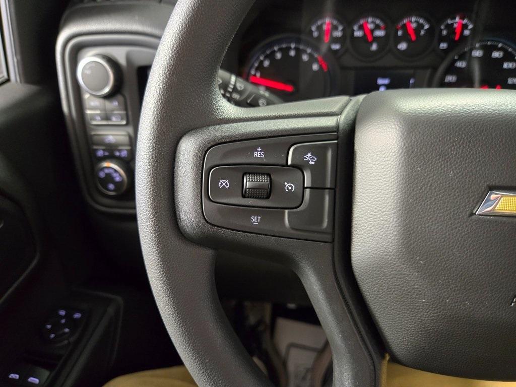 new 2025 Chevrolet Silverado 1500 car, priced at $39,330