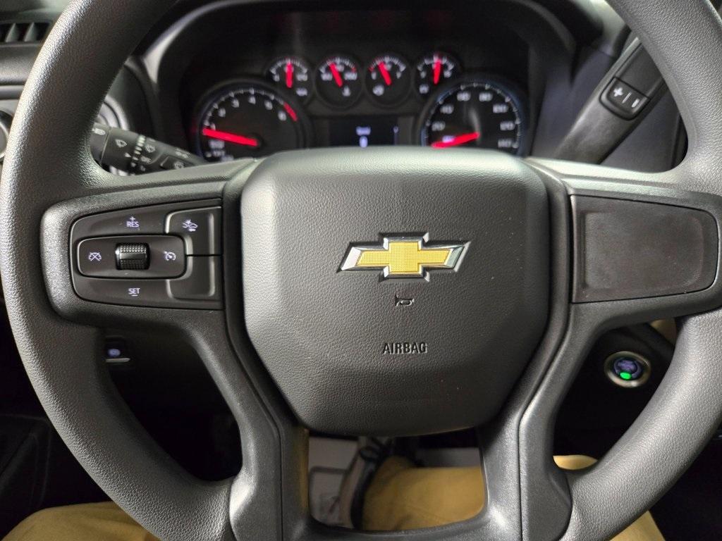 new 2025 Chevrolet Silverado 1500 car, priced at $39,330