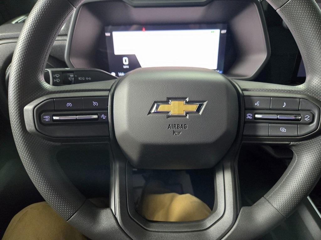 new 2025 Chevrolet Colorado car, priced at $31,535