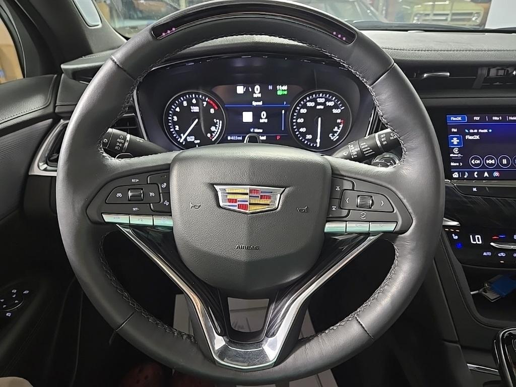 new 2025 Cadillac XT6 car, priced at $67,710