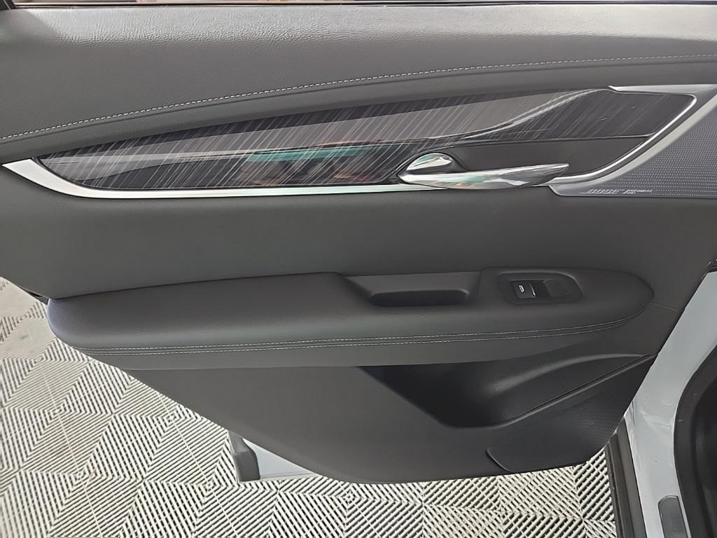 new 2025 Cadillac XT6 car, priced at $67,710
