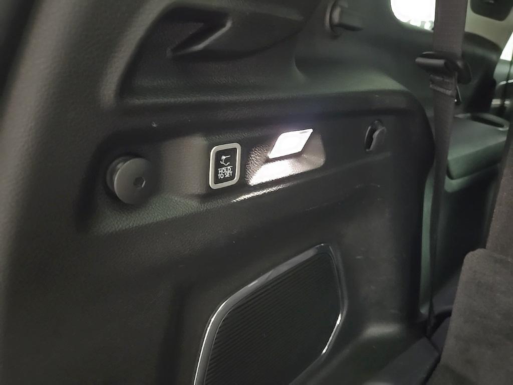used 2021 Jeep Grand Cherokee L car, priced at $33,995