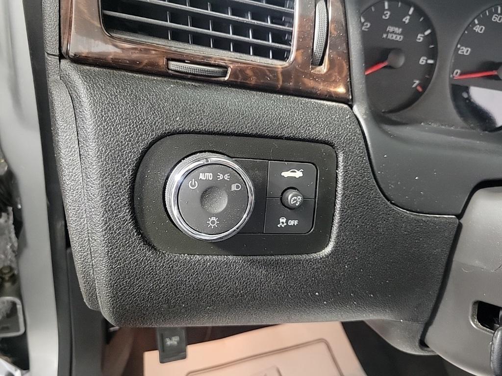 used 2015 Chevrolet Impala Limited car, priced at $13,998