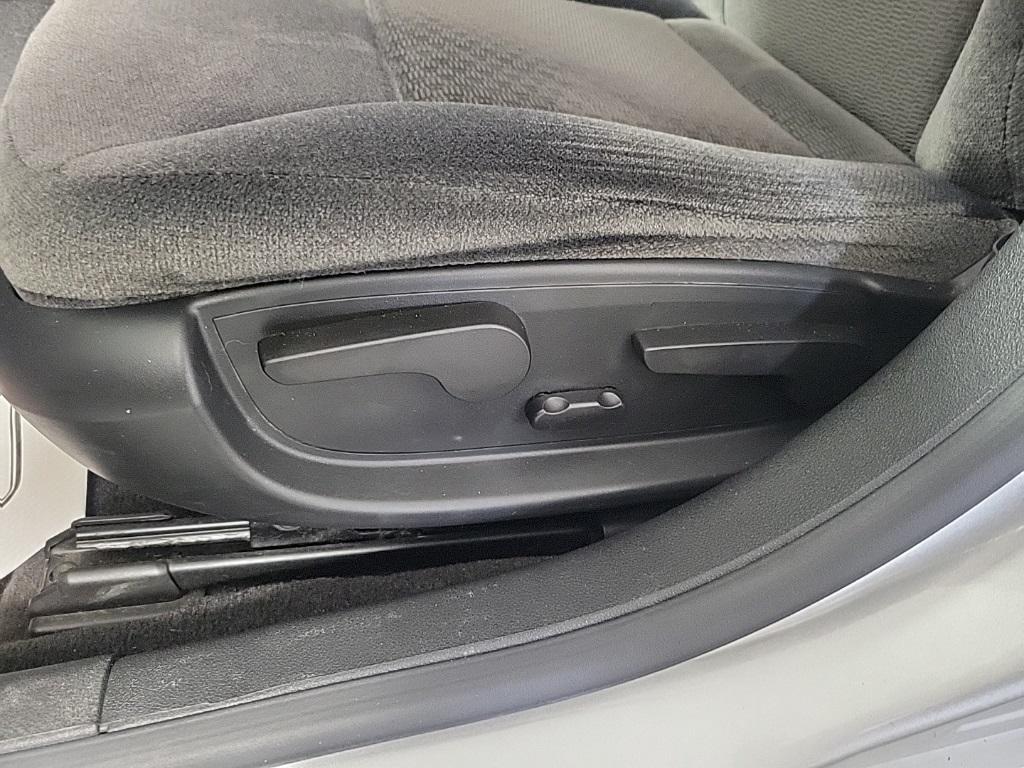 used 2015 Chevrolet Impala Limited car, priced at $13,998
