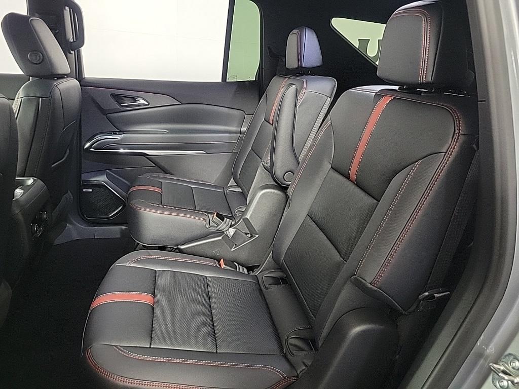 new 2026 Chevrolet Traverse car, priced at $59,760