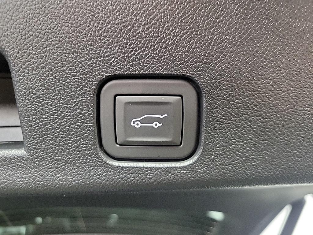 new 2026 Chevrolet Traverse car, priced at $59,760