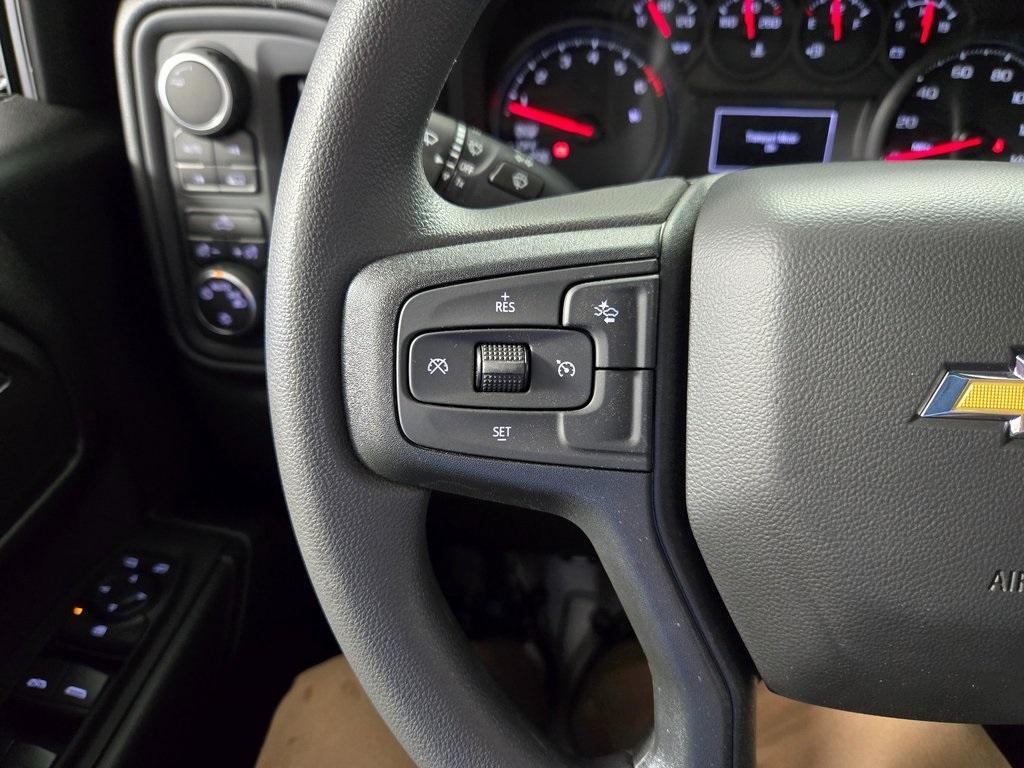 new 2025 Chevrolet Silverado 1500 car, priced at $42,295
