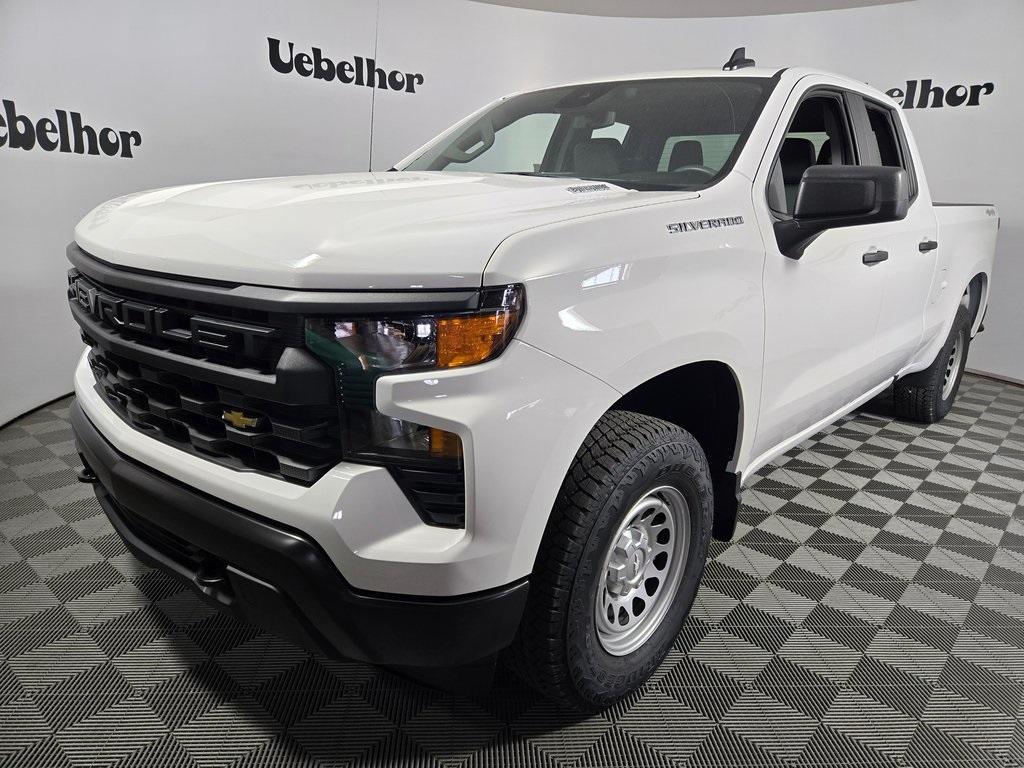 new 2025 Chevrolet Silverado 1500 car, priced at $42,295