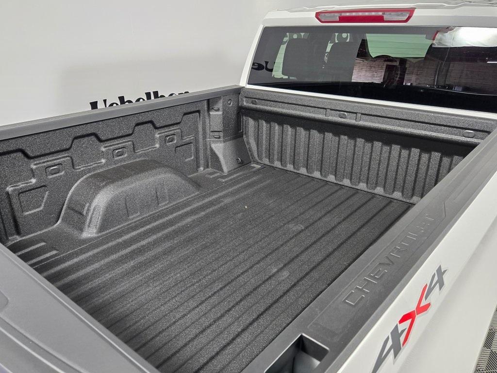 new 2025 Chevrolet Silverado 1500 car, priced at $42,295