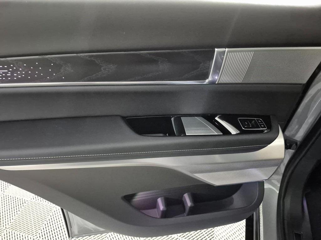 new 2026 Cadillac VISTIQ car, priced at $98,600