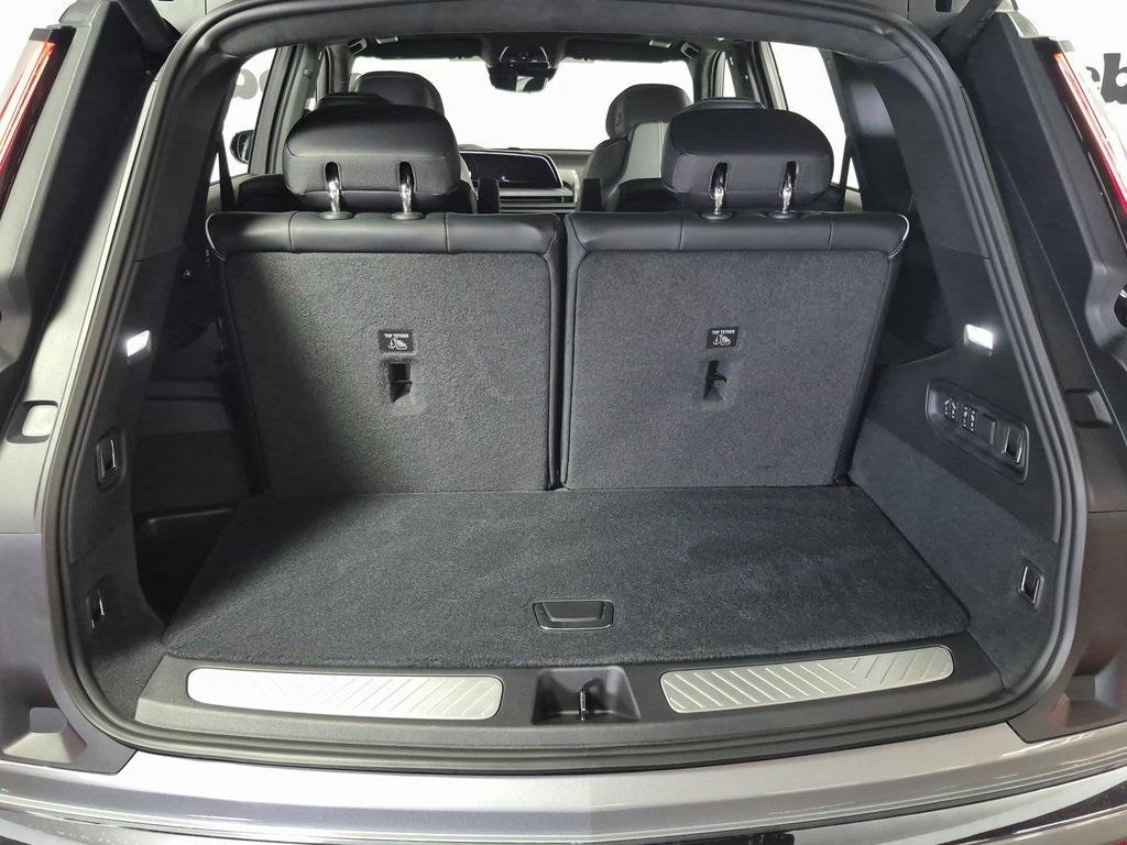 new 2026 Cadillac VISTIQ car, priced at $98,600