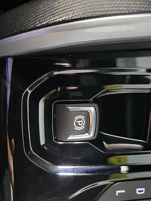 used 2024 Chevrolet Colorado car, priced at $39,985