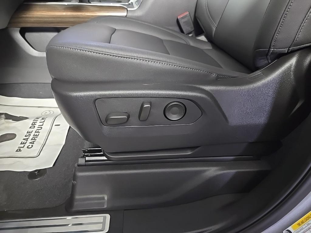 new 2025 Chevrolet Silverado 1500 car, priced at $58,004