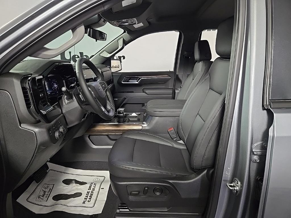 new 2025 Chevrolet Silverado 1500 car, priced at $58,004
