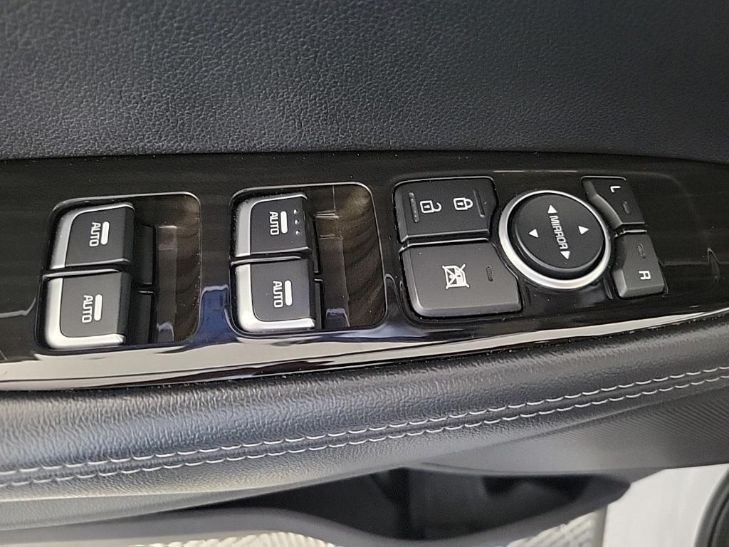 used 2020 Kia Sorento car, priced at $14,995