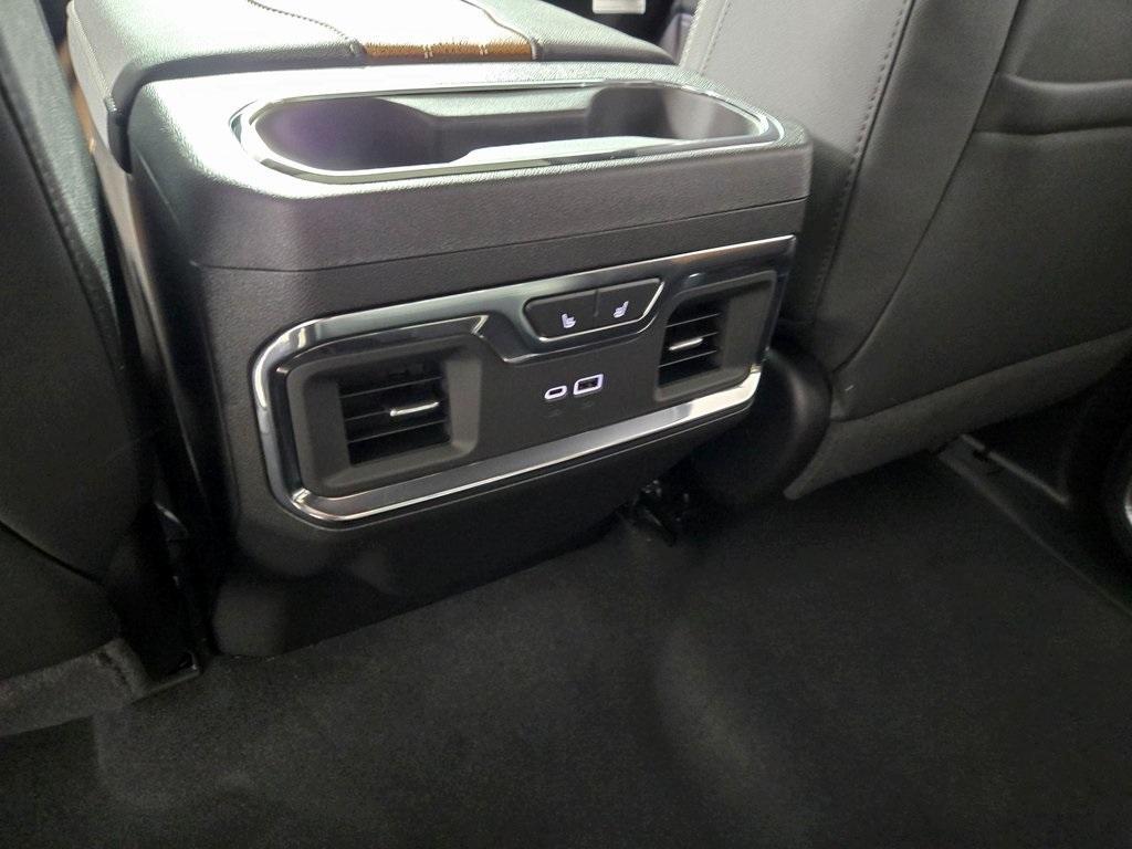 new 2025 Chevrolet Silverado 1500 car, priced at $67,660