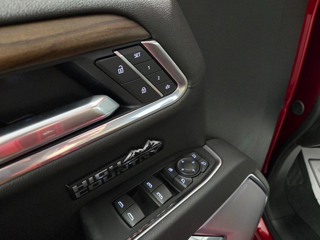 new 2025 Chevrolet Silverado 1500 car, priced at $67,660