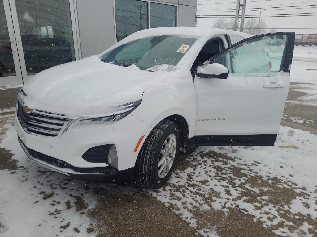 used 2023 Chevrolet Equinox car, priced at $22,995