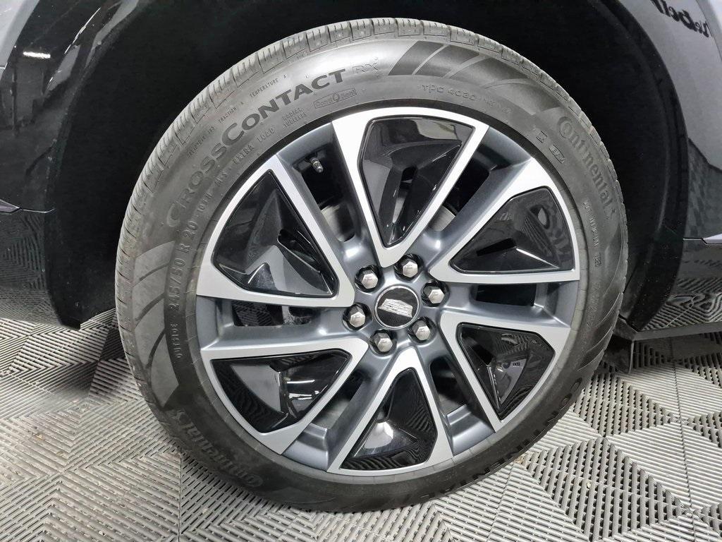 used 2025 Cadillac OPTIQ car, priced at $43,988