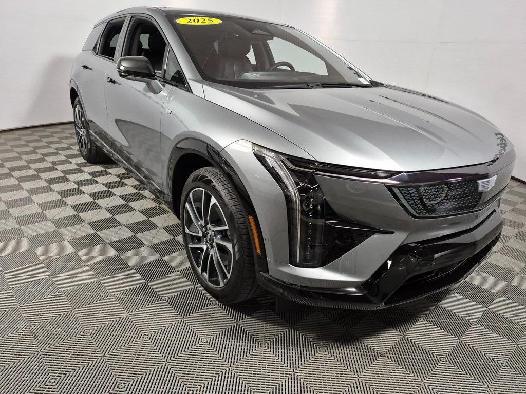 used 2025 Cadillac OPTIQ car, priced at $43,988