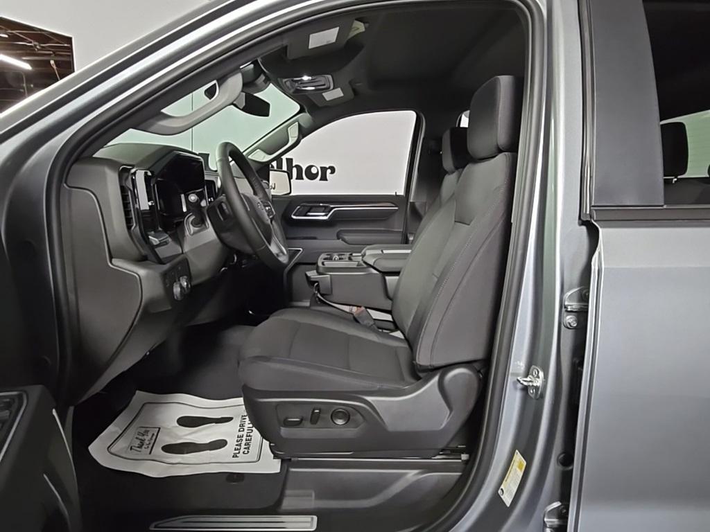 new 2025 Chevrolet Silverado 1500 car, priced at $55,805