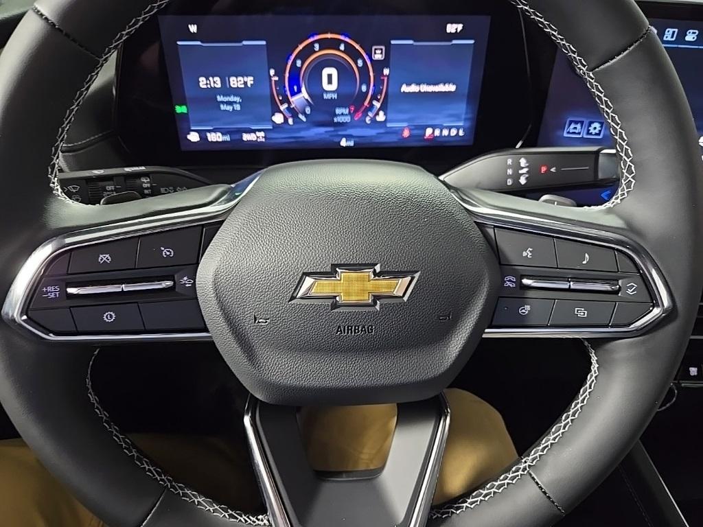 new 2025 Chevrolet Traverse car, priced at $48,585