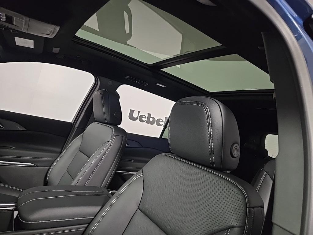 new 2025 Chevrolet Traverse car, priced at $48,585