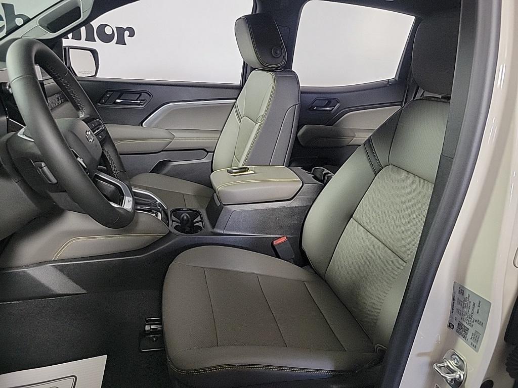 new 2026 Chevrolet Colorado car, priced at $53,425